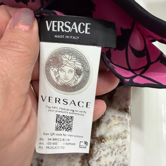 NWT- Versace Le Medusa Small 2 Way Tote- Includes Matching Silk Scarf - Picture 16 of 16